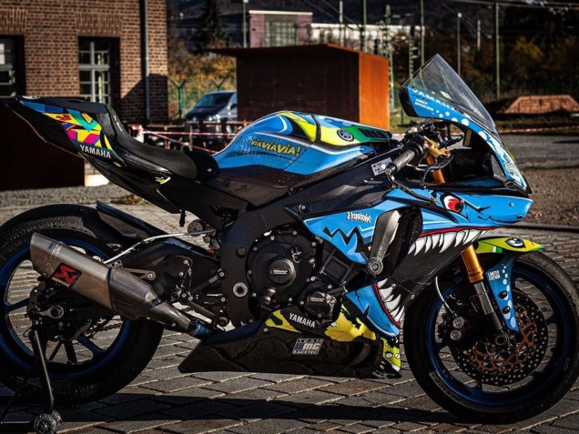 2015-2019 Yamaha YZF R1 Motorcycle Fairings - Blue Yellow Shark