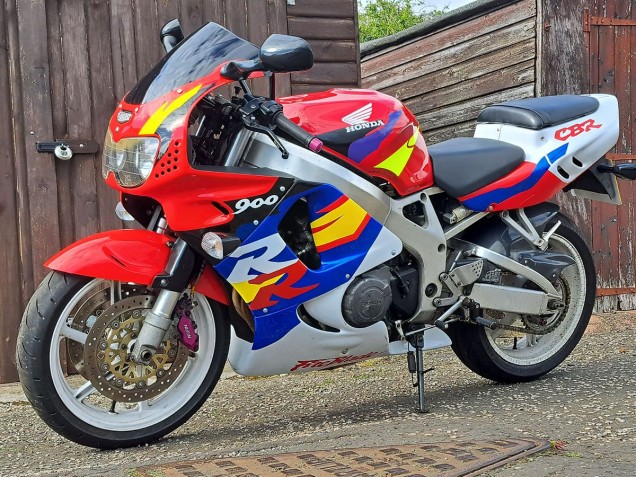 1996-1997 Honda CBR900RR 893 Motorcycle Fairings - White Red Blue Yellow
